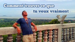 pleindetrucs.fr - Damien Fauché au Cambodge dans un temple paumé dans les colines