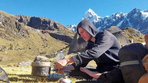 Damien Fauché de pleindetrucs.fr au travail dans la Cordière des Andes